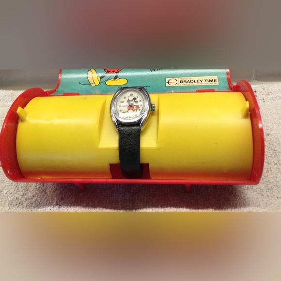 1970’s Disney’s Mickey Mouse Vintage Bradley Registered Edition Wrist Watch - Picture 3 of 8